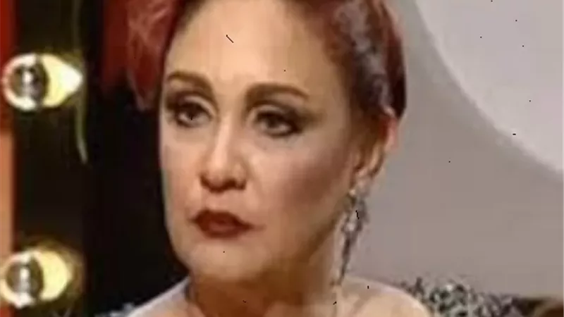 بعد قليل ..تشيع جثمان شقيق الفنانة شيرين من مسجد السيدة نفسية