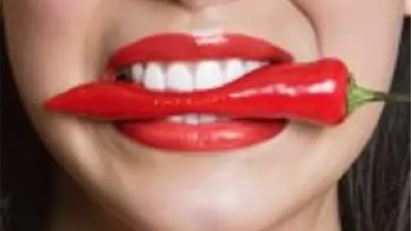 لماذا يحذر الخبراء من المشروبات شديدة السخونة والأطعمة الحارة ؟
