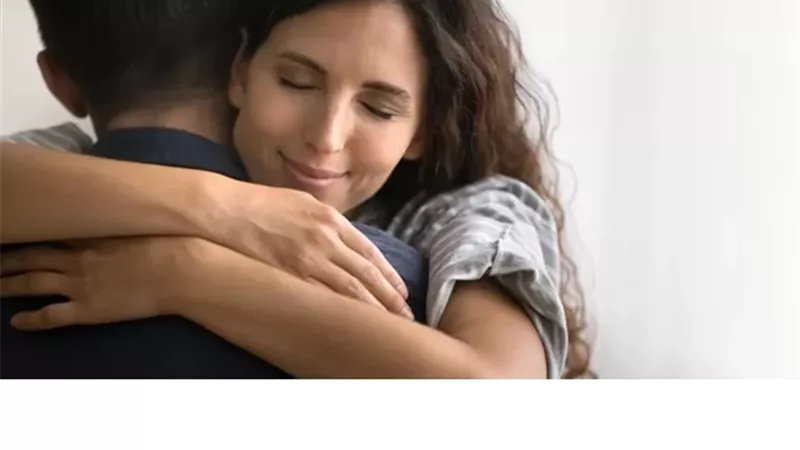 لماذا نشعر بالارتياح .. في الأحضان الدافئة..؟
