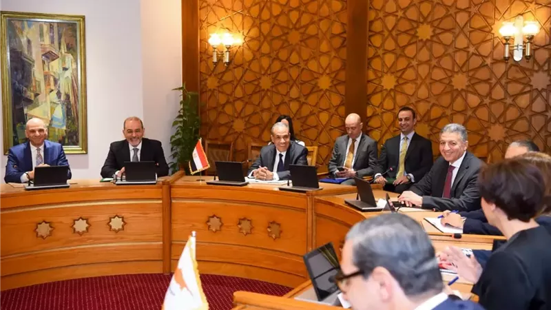 وزير خارجية اليونان: أثمن جهود مصر لتحقيق السلام في منطقة الشرق الأوسط
