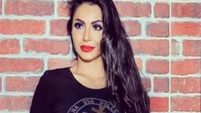 تشيع جنازة والدة دوللي شاهين فى لبنان