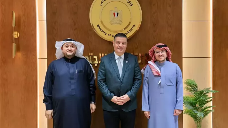 التضامن الاجتماعي تبحث آخر استعدادات موسم حج 1447هـ- 2026م
