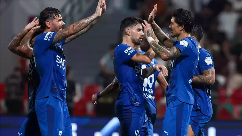 الهلال ينفرد بقمة الدوري السعودي بهدفين في شباك نيوم