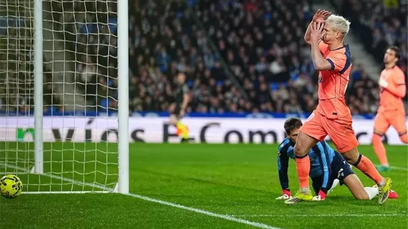 برشلونة يسقط أمام ريال سوسيداد بهدفين في الدوري الإسباني