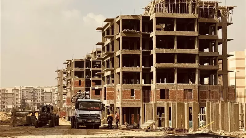 رئيس الجهاز:الالتزام بمعاييرالجودة في مشروع ديارنا بالتجمع الثالث