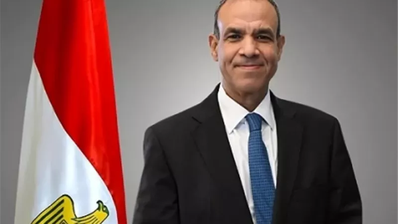 وزير الخارجية يستقبل رئيس اللجنة الوطنية لإدارة غزة