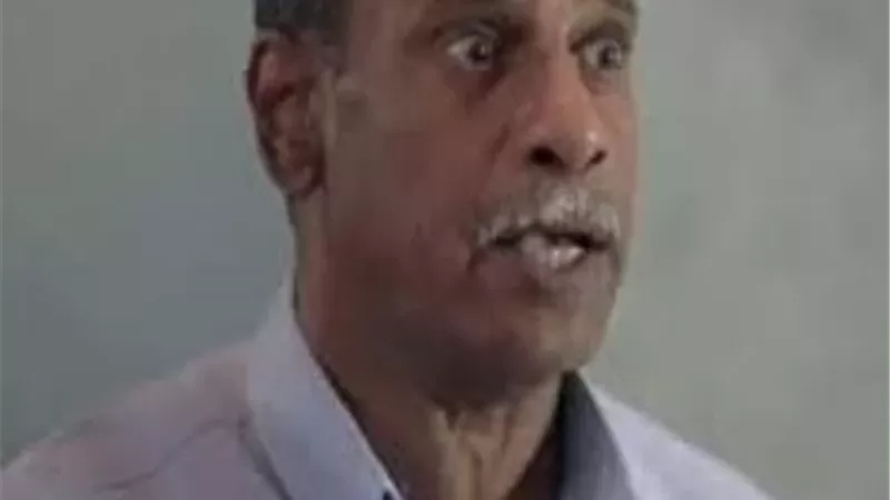 اليوم..عزاء الفنان الراحل محمود بشير من مسجد عبد الرحمن الكواكبى