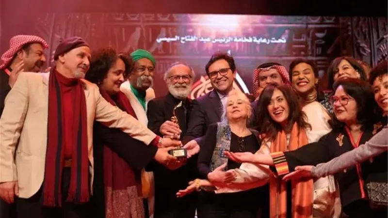 القاهرة أثبتت جدارتها باستضافة مهرجان المسرح العربي
