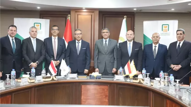 محافظ الجيزة ورئيس البنك الأهلي يطلقان «مبادرة تمويل الصناعة»