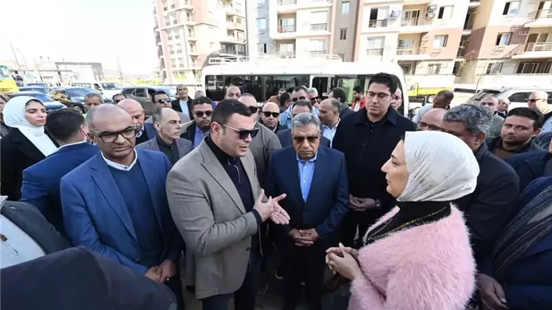 وزيرالإسكان ومحافظ الدقهلية يتفقدان كورنيش مدينة المنصورة الجديدة