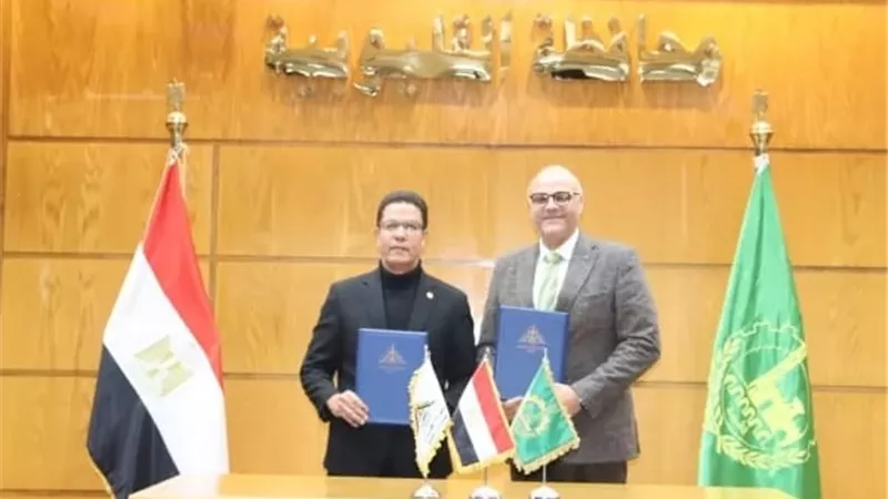 محافظ القليوبية ورئيس جامعة بنها يوقعان بروتوكول تعاون شامل