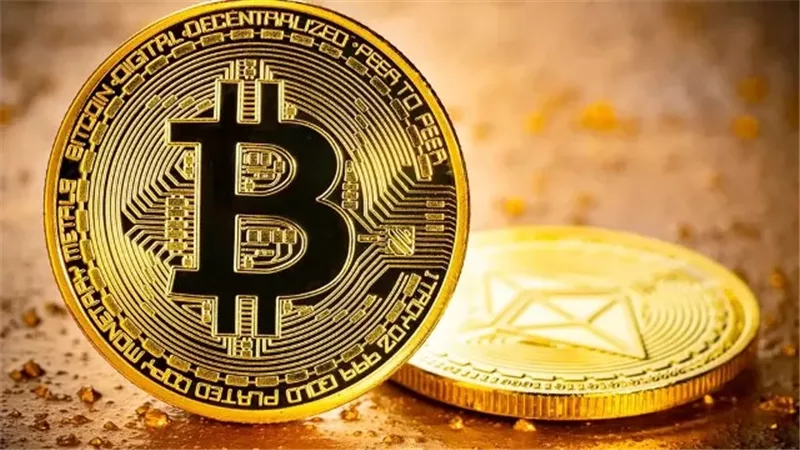 تراجع البيتكوين بعد تهديدات ترامب بفرض تعريفات إضافية على أوروبا
