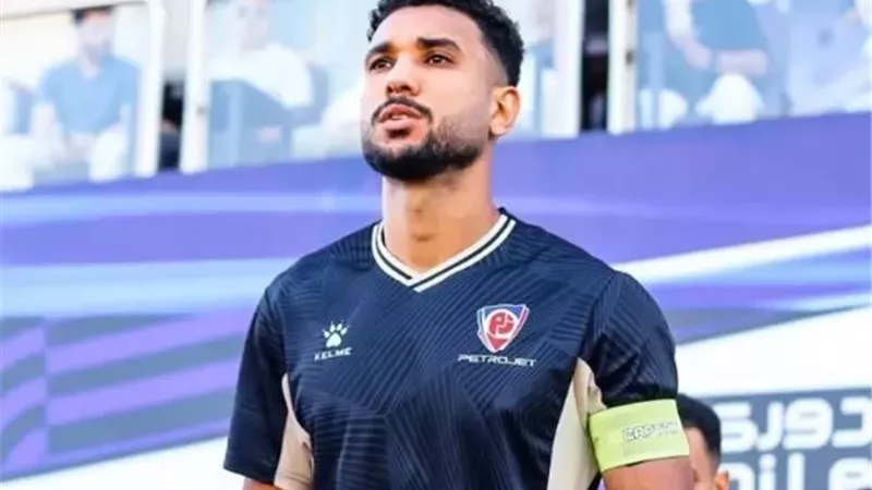 الأهلي ينهي اتفاقه مع هادي رياض والإعلان خلال ساعات