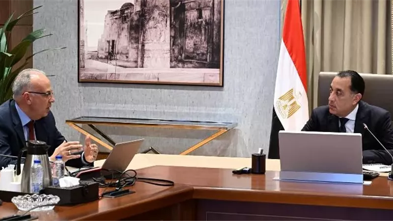 مدبولي يلتقي وزير الري لمتابعة تطوير منظومة الرصد المائي والتليمتري