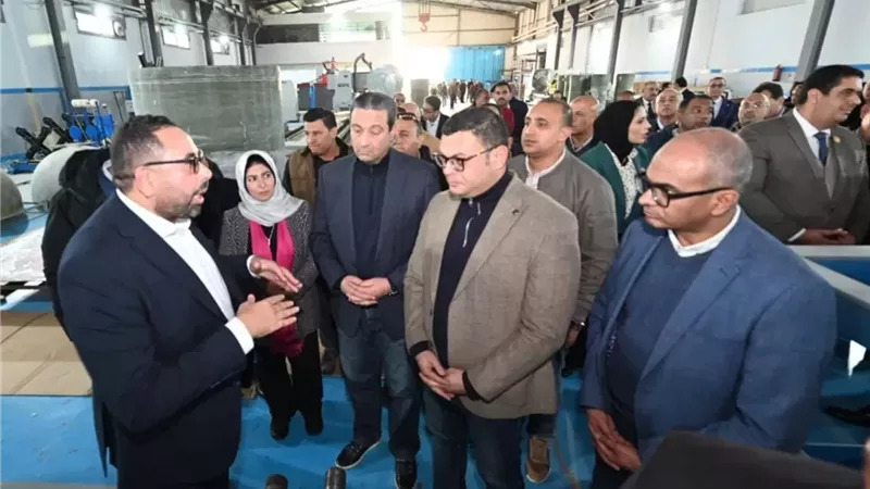 الشربيني: الإسكان تدعم المكون المحلي لتشجيع المصانع الوطنية