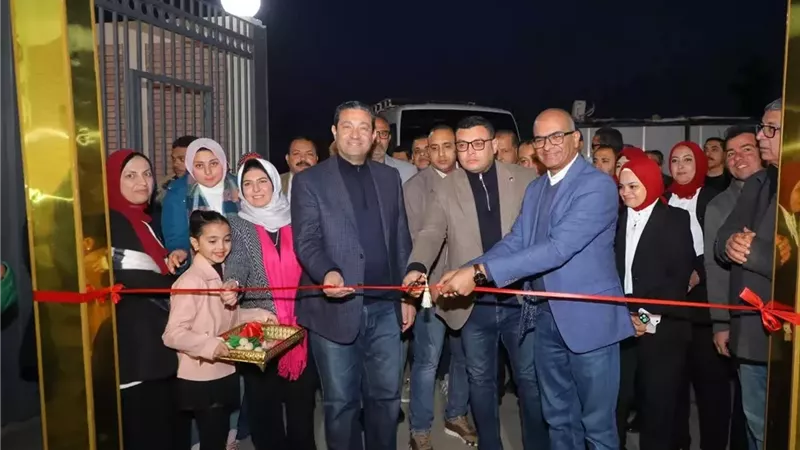 وزير الإسكان ومحافظ دمياط يفتتحان محطة صرف صحي الناصرية