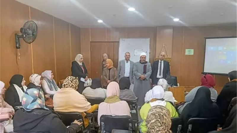 تنمية مهارات معلمات رياض الأطفال بأزهرية الإسماعيلية..صور