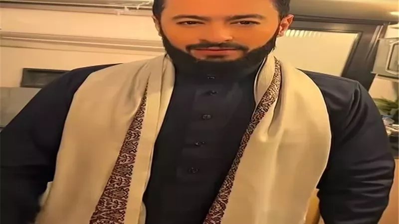 حمادة هلال يشوق جمهوره بلقطات من 