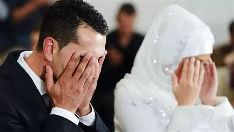 حكم حضور الحائض عقد الزواج في القاعات الملحقة بالمساجد