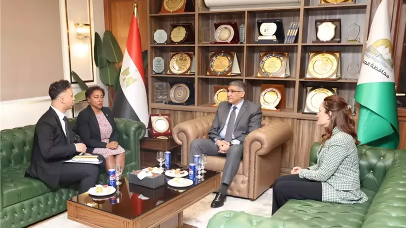 محافظ الجيزة يستقبل سفيرة جمهورية الدومينيكان في مصر