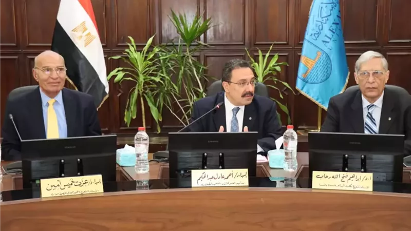 سرعة الانتهاء من أعمال تصحيح الامتحانات لاعلان النتائج