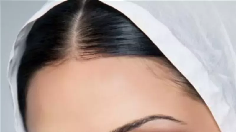 هل تصح صلاة المرأة كاشفة شعرها؟ الإفتاء تجيب