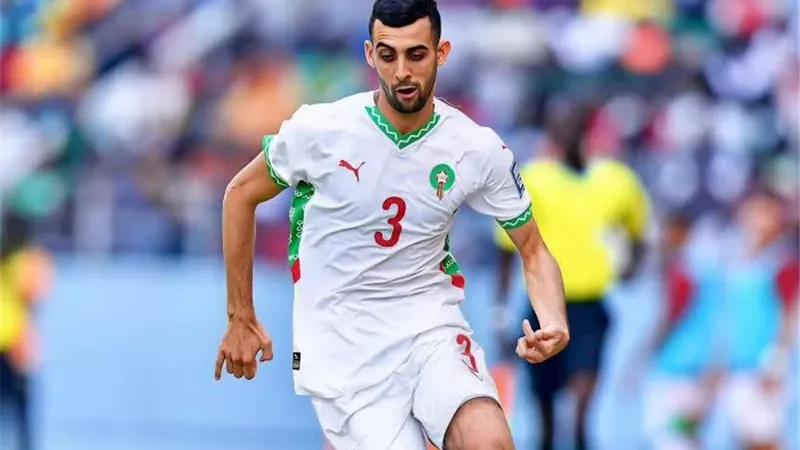 يوسف بلعمري يوجه رسالة إلى جماهير الرجاء قبل الانتقال للأهلي