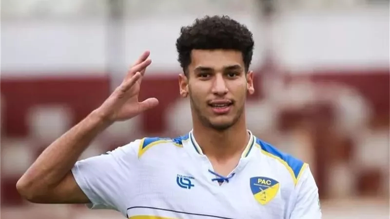 الأهلي يسعي لضم موهوب بارادو الجزائري