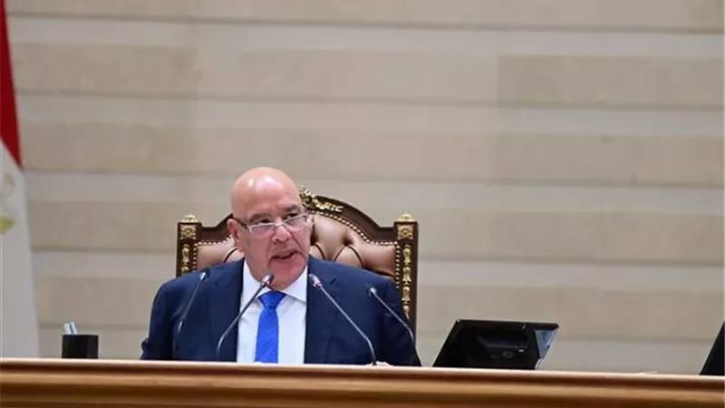 رئيس مجلس النواب يُهنئ الرئيس السيسي بذكرى 25 يناير