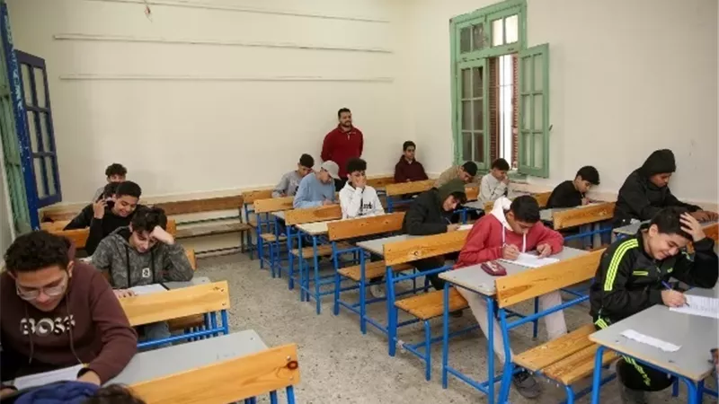 هدوء في امتحان الإعدادية بالشرقية