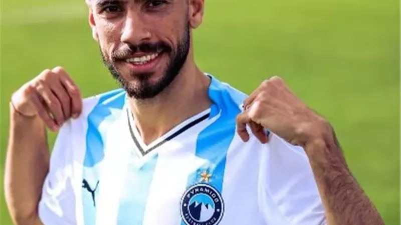 رسمياً..بيراميدز يعلن التعاقد مع ناصر ماهر