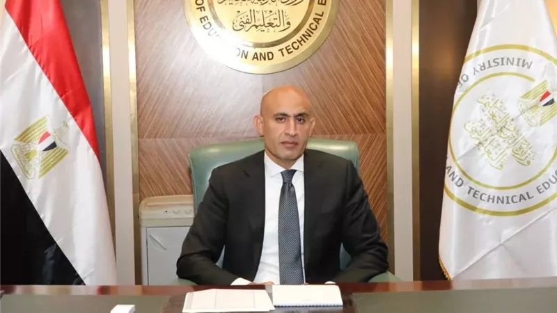وزير التعليم يصدر حركةتغييرات وتنقلات لمديري ووكلاءالمديريات التعليمية