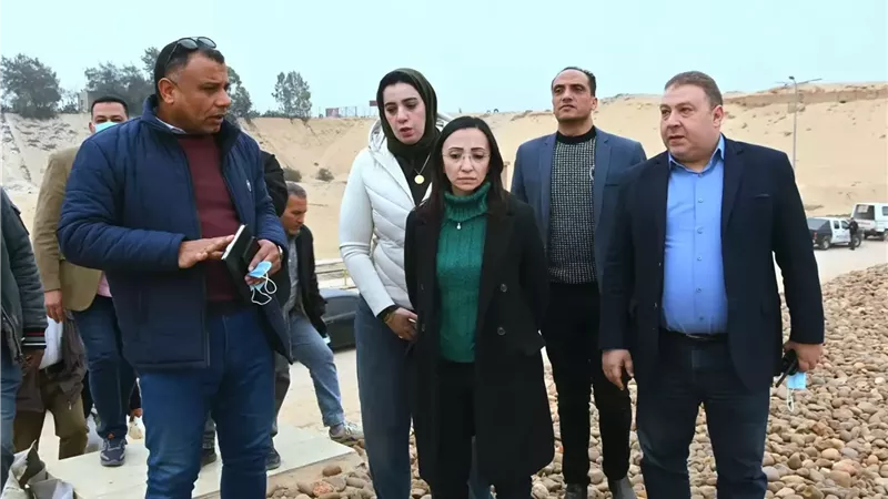 عازر تتفقد المدفن الصحي بمركز بدر