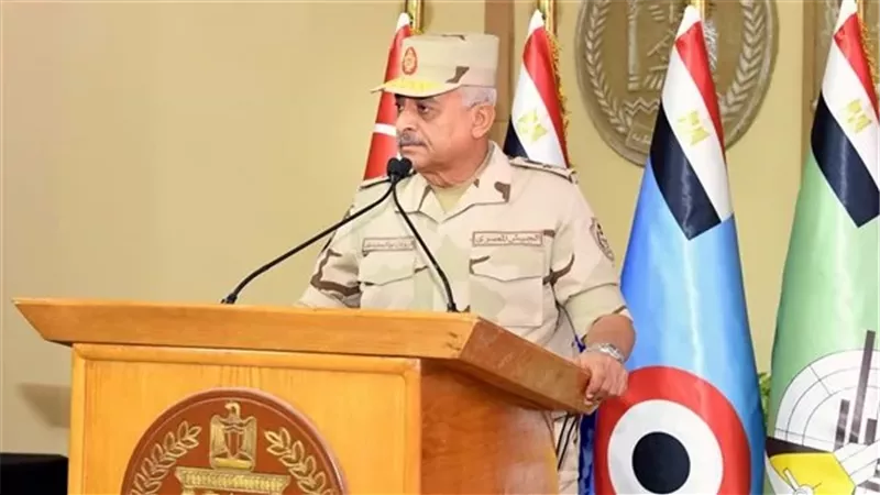 القوات المسلحة تهنئ وزير الداخلية بمناسبة الاحتفال بذكرى عيد الشر