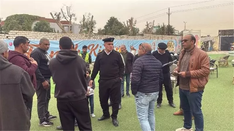 جهاز مدينة العبور يغلق 4 قاعات أفراح و كافية وملاهى ومخزن.. بالصور