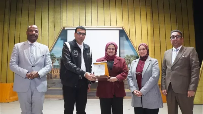 نائب محافظ الأقصر يشهد الحفل الختامى لمشروع «إنت تقدر»