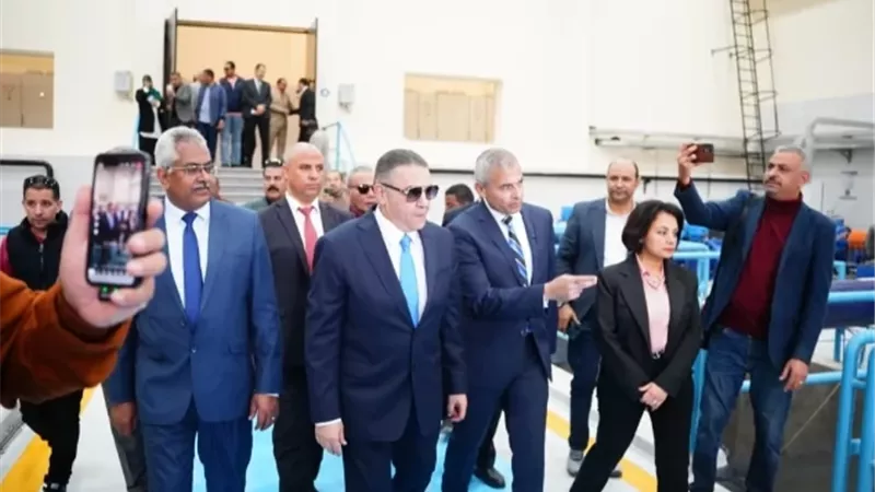 محافظ البحر الأحمر يفتتح محطه مياه الدهار