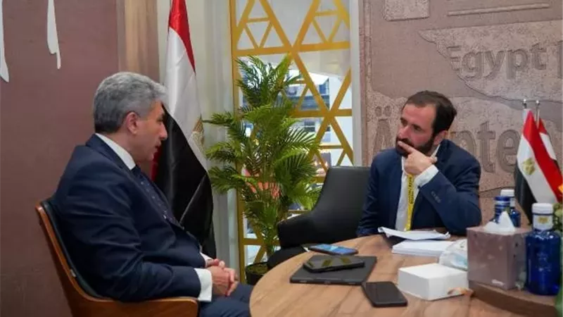وزير السياحة يعقد لقاءات إعلامية مع وسائل الإعلام الإسبانية