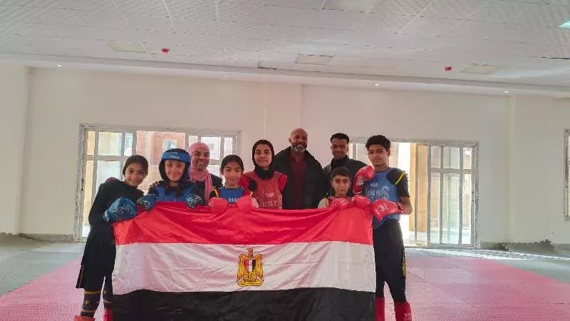 وزير الشباب يطلق شارة بدء مبادرة 