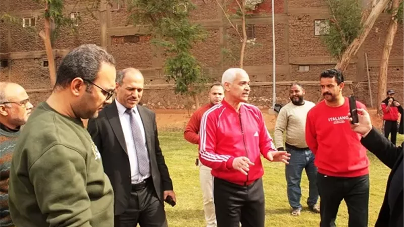 نائب رئيس جامعة أسيوط يتفقد المدن الجامعية