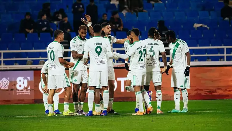 الأهلي يواجه نيوم اليوم في مباراة حاسمة بالدوري السعودي