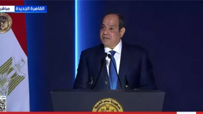 الرئيس السيسي: أسر الشهداء يستحقون منا كل الدعم والرعاية والتقدير