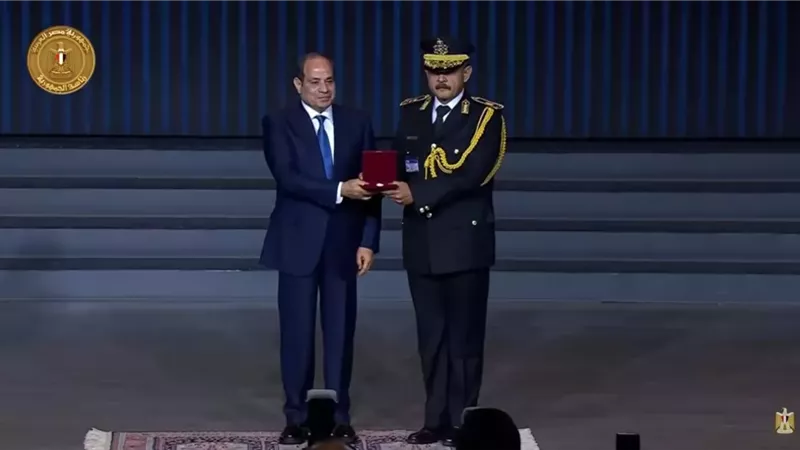 ننشر أسماء الضباط المكرمين من رئيس الجمهورية في احتفالات عيد الشرطة