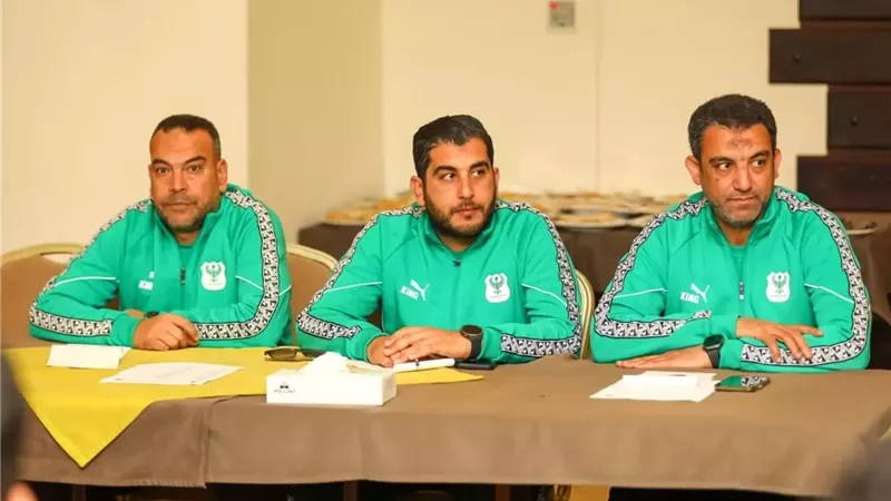 المصري بالأخضر والزمالك بالأبيض في مباراة الفريقين فى للكونفيدرال