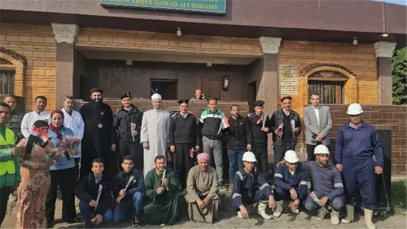 محافظ أسيوط: وفد يزور الأقسام والكمائن لتهنئة رجال الشرطة بعيدهم