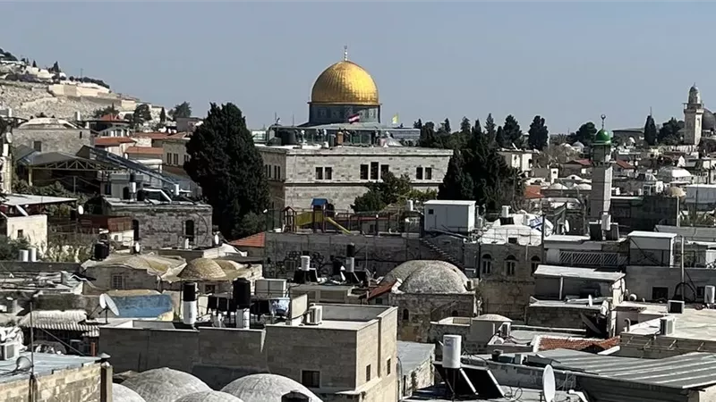 سلطات الاحتلال تعلن ميزانية ضخمة لطرق استيطانية حول القدس