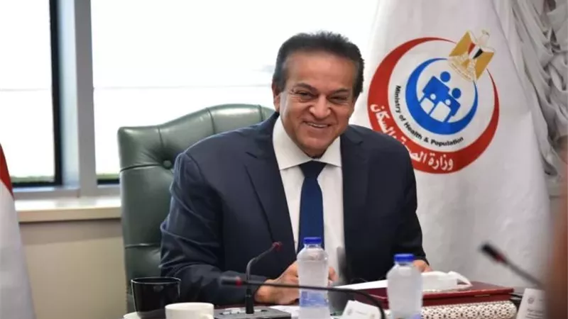 وزير الصحة يبحث توطين الصناعات الطبية في مصر