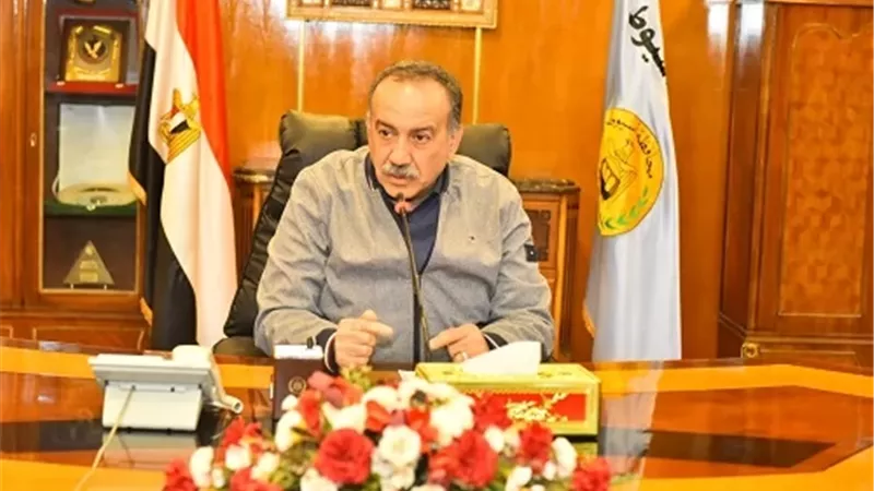 محافظ أسيوط يعلن حزمة مبادرات مجتمعية بالتعاون مع 