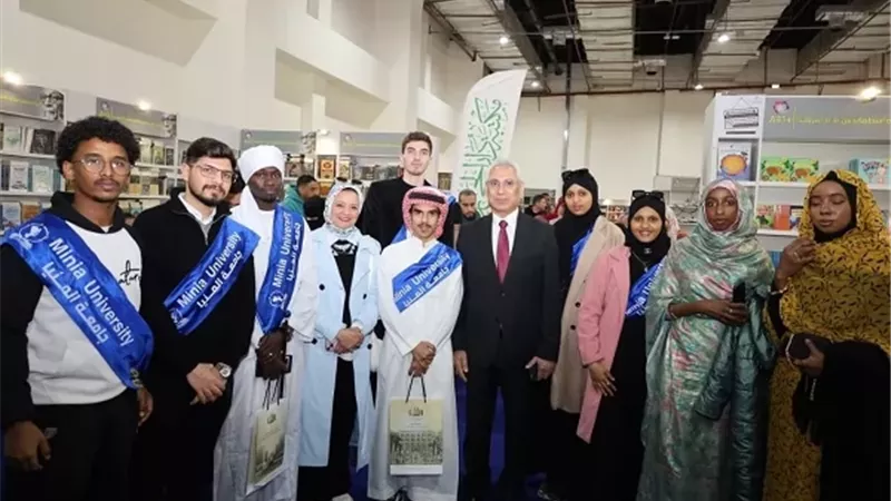 زيارة وفد طلابي لاجنحة وزارتي الدفاع والداخلية