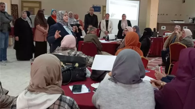 ثريا منصور تتابع تدريبات المعلمين دعمًا لتطوير التعليم
